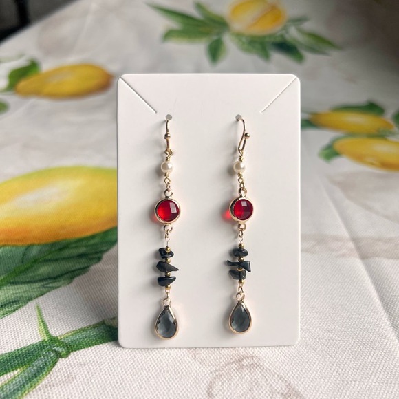 Black Onyx Garnet Red Pearl Dangle Drop Witchy Gothic Vampy Fun Elegant Earrings